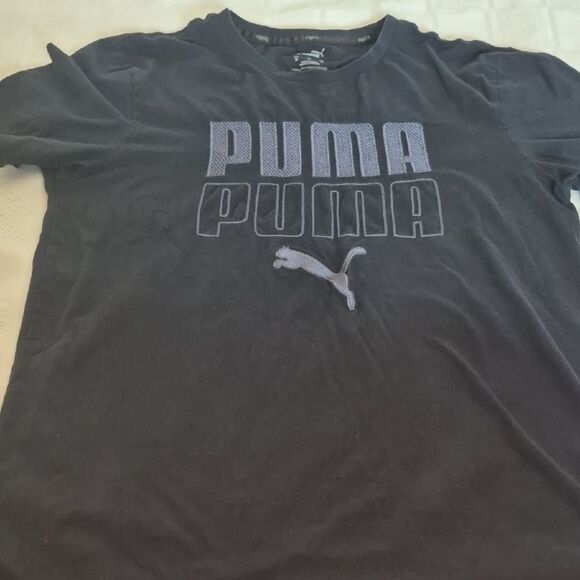 Puma Black Tee with Bold Logo - Picture 14 of 16